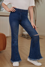 Cargar imagen en el visor de la galería, Girls Distressed Frayed Trim Flare Jeans
