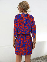 Cargar imagen en el visor de la galería, Tied Printed Mock Neck Mini Dress
