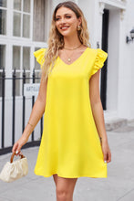 Cargar imagen en el visor de la galería, Ruffled V-Neck Flutter Sleeve Dress
