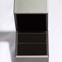 Cargar imagen en el visor de la galería, Inlaid Zircon 925 Sterling Silver Ring
