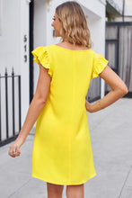 Cargar imagen en el visor de la galería, Ruffled V-Neck Flutter Sleeve Dress
