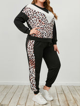 Load image into Gallery viewer, Plus Size Leopard Sweatshirt and Sweatpants Set
