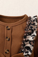 Cargar imagen en el visor de la galería, Leopard Bow Round Neck Long Sleeve Jumpsuit
