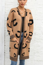 Cargar imagen en el visor de la galería, Printed Long Sleeve Cardigan with Pockets
