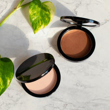 Load image into Gallery viewer, Dual Blend Powder Foundation - Fig
