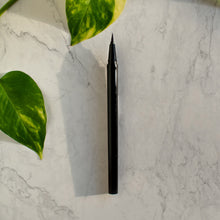 Load image into Gallery viewer, Dual Tip Eye Definer Pen - Black
