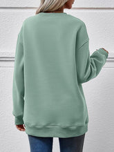 Cargar imagen en el visor de la galería, MERRY AND BRIGHT Long Sleeve Sweatshirt
