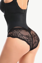 Load image into Gallery viewer, Full Size Spliced Lace Pull-On Shaping Shorts
