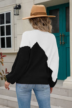 Load image into Gallery viewer, Two-Tone Round Neck Ribbed Sweater
