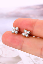 Cargar imagen en el visor de la galería, Moissanite 925 Sterling Silver Four-Leaf Clover Shape Earrings
