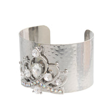 Cargar imagen en el visor de la galería, Silver Crystal Crown Cuff
