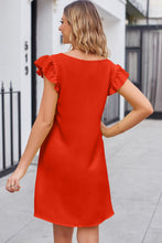 Cargar imagen en el visor de la galería, Ruffled V-Neck Flutter Sleeve Dress
