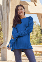 Cargar imagen en el visor de la galería, Basic Bae Full Size Ribbed Round Neck Long Sleeve Knit Top
