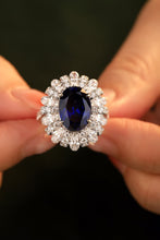 Load image into Gallery viewer, Lab-Grown Sapphire Flower Shape Ring
