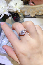Cargar imagen en el visor de la galería, Adored 1 Carat Moissanite 925 Sterling Silver Heart Ring
