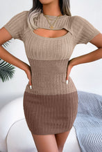 Cargar imagen en el visor de la galería, Color Block Cutout Short Sleeve Sweater Dress
