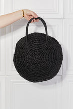 Cargar imagen en el visor de la galería, Justin Taylor Beach Date Straw Rattan Handbag in Black
