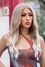 Cargar imagen en el visor de la galería, 13*2&quot; Lace Front Wigs Synthetic Long Wave 24&quot; 150% Density in Medium Blonde Highlights
