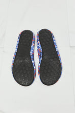 Load image into Gallery viewer, MMshoes On The Shore Water Shoes in Navy
