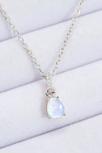 Cargar imagen en el visor de la galería, Moonstone Teardrop Pendant Necklace
