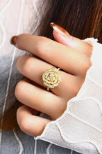 Cargar imagen en el visor de la galería, 3.4 Carat Moissanite Flower Shape Ring
