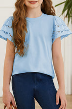 Cargar imagen en el visor de la galería, Round Neck Flutter Sleeve T-Shirt
