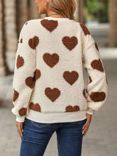 Cargar imagen en el visor de la galería, Fuzzy Heart Dropped Shoulder Sweatshirt
