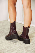 Cargar imagen en el visor de la galería, Forever Link Side Zip Platform Boots
