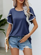 Cargar imagen en el visor de la galería, Pom-Pom Trim Flutter Sleeve Round Neck Tee
