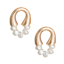 Cargar imagen en el visor de la galería, Gold Arch Pearl Studs
