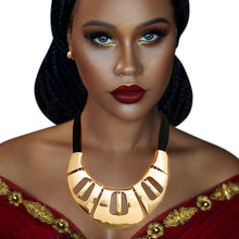 Load image into Gallery viewer, Black Leather Gold Collar Set
