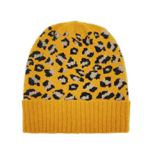 Cargar imagen en el visor de la galería, Mustard Leopard Cuff Beanie
