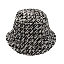 Cargar imagen en el visor de la galería, Black Geo Pattern Topstitch Bucket Hat
