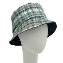 Load image into Gallery viewer, Green Plaid Woolen Bucket Hat
