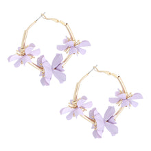 Load image into Gallery viewer, Lavender Metal Flower Hoops
