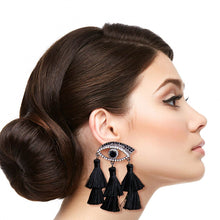 Cargar imagen en el visor de la galería, Black Evil Eye Tassel Earrings
