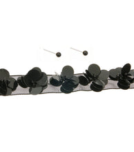 Load image into Gallery viewer, Flower Choker
