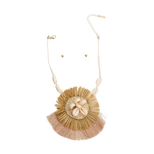 Load image into Gallery viewer, Brown Shell Raffia Tassel Set
