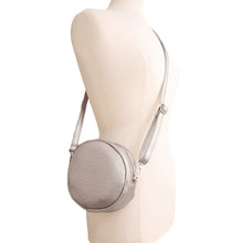 Load image into Gallery viewer, Silver Ribbed Circle Crossbody Wristlet
