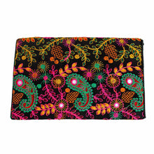 Cargar imagen en el visor de la galería, Black Embroidered Envelope Clutch
