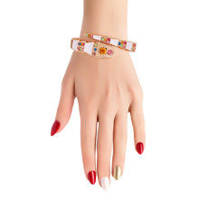 Cargar imagen en el visor de la galería, Luxury White 3D Snake Wrap Cuff
