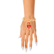 Cargar imagen en el visor de la galería, Red Locked Heart Bracelet

