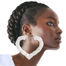 Cargar imagen en el visor de la galería, Silver Heart Bamboo Hoops
