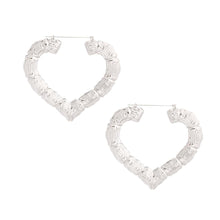 Cargar imagen en el visor de la galería, Silver Heart Bamboo Hoops
