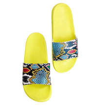 Load image into Gallery viewer, Size 10 Yellow Snake Print Slides
