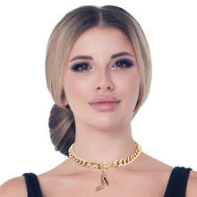 Cargar imagen en el visor de la galería, Bling Boutique High Heel Pink Necklace
