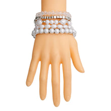 Cargar imagen en el visor de la galería, White Pearl and Glass Beads Bracelets
