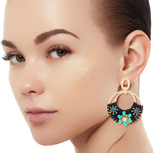 Load image into Gallery viewer, Turquoise Flower Round Earrings

