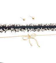 Load image into Gallery viewer, Ripped Denim Choker
