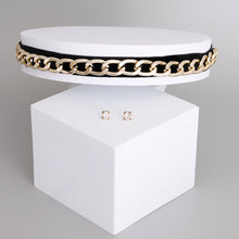 Load image into Gallery viewer, Metal with Leather Choker
